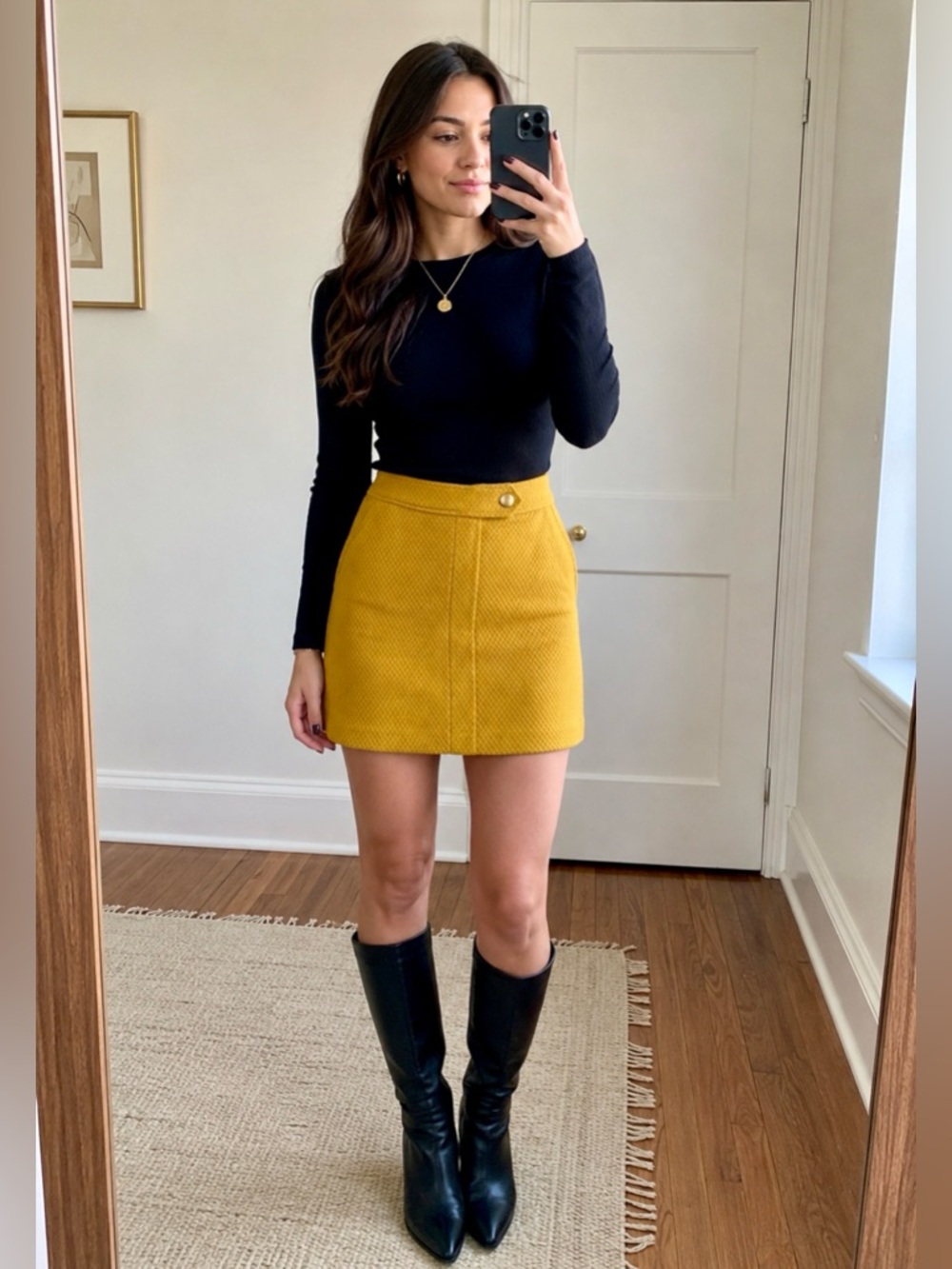 Banana Republic Mustard Textured Mini Skirt O
Lined Waffle Pique Mod Officecore